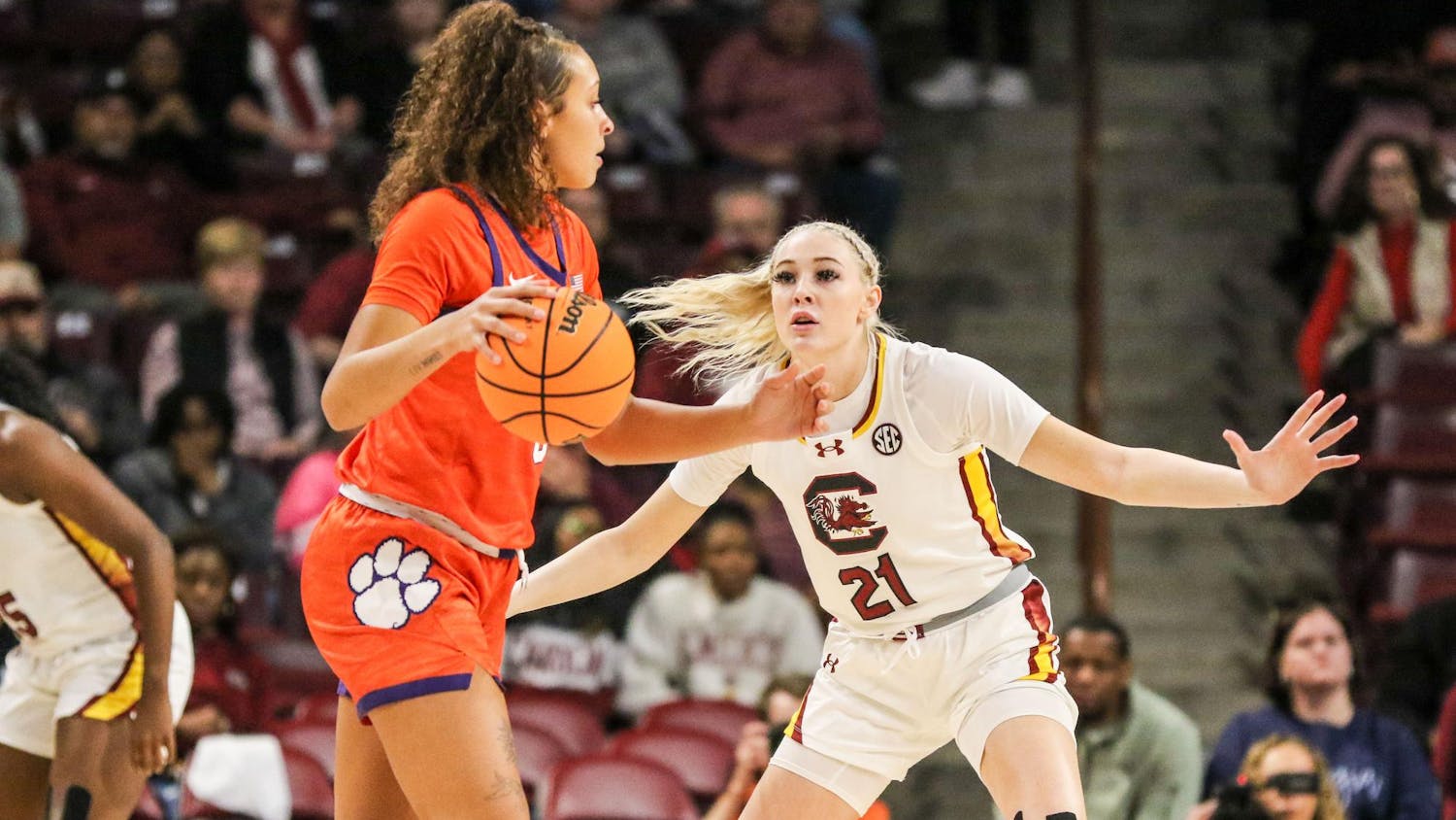 Sophomore forward Chloe Kitts plays back on defense during South Carolina’s game against Clemson at Colonial Life Arena on Nov. 16, 2023. The DME Academy alumna had one defensive rebound and one steal during the Gamecocks' 109-40 win over the Tigers.