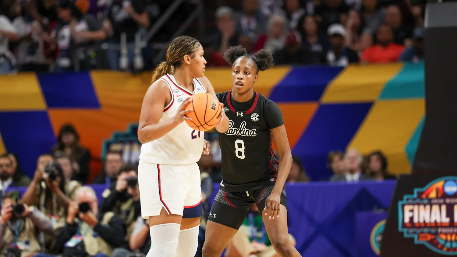 Sophomore forward Joyce Edwards guards against sophomore forward Sarah Strong during the semifinal between South Carolina and UConn on April 3, 2026. The Gamecocks defeated the Huskies 62-48.