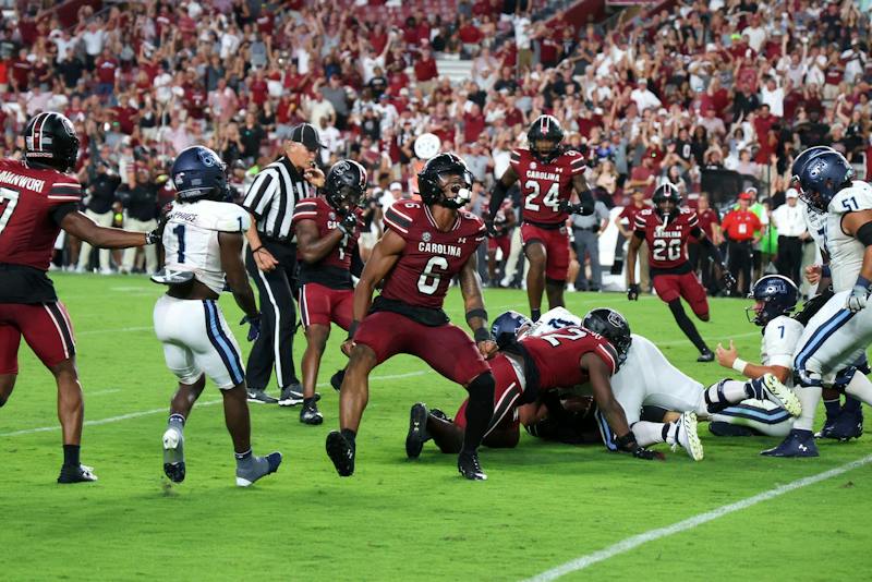 Previewing South Carolina's defensive line heading into the 2025-26 ...