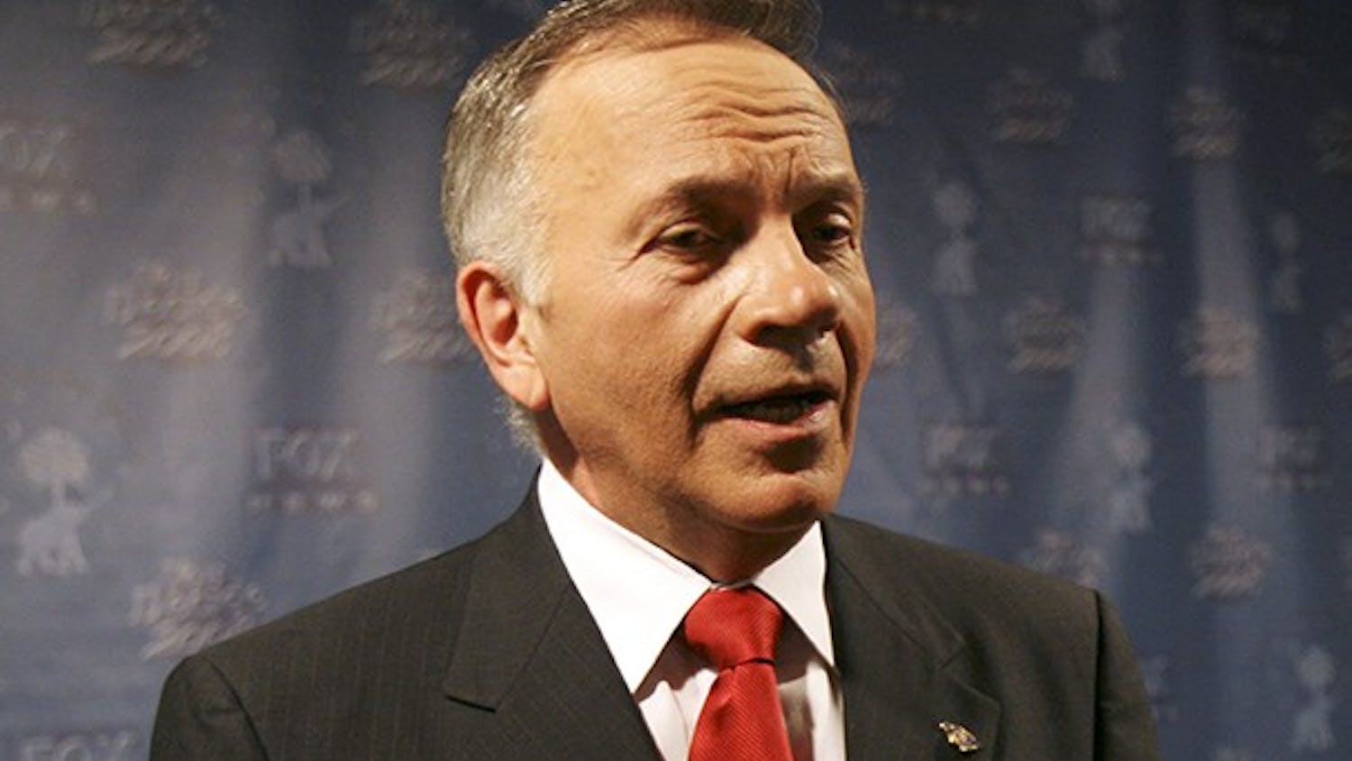 Presidential candidate Tom Tancredo speaks to reporters in the Spin Room following the 2007 Republican Presidential Debate at the Koger Center at the University of South Carolina in Columbia, South Carolina, Tuesday, May 15, 2007. (Jeff Blake/The State/MCT)