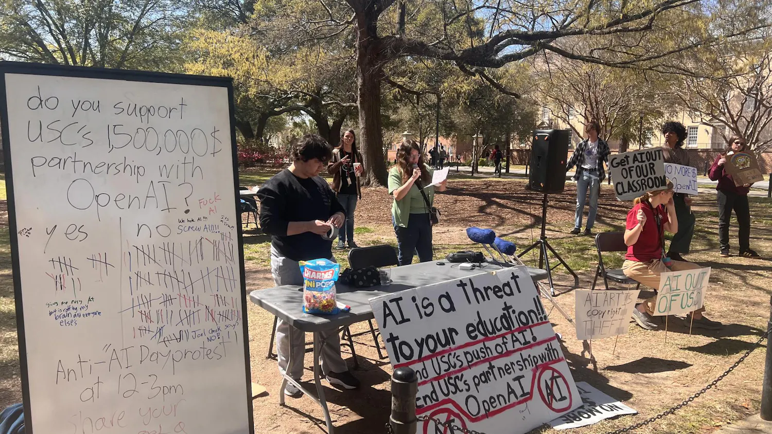 Student protester Danielle Mejias speaks against USC’s AI Day at a student-organized event.