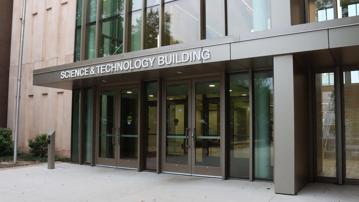 The main entrance of ɫɫƵ's Science and Technology Building stands on April 10, 2024. The university's renovation project to improve multiple classrooms and biology labs in the building's "east tower" is expected to cost $25 million.