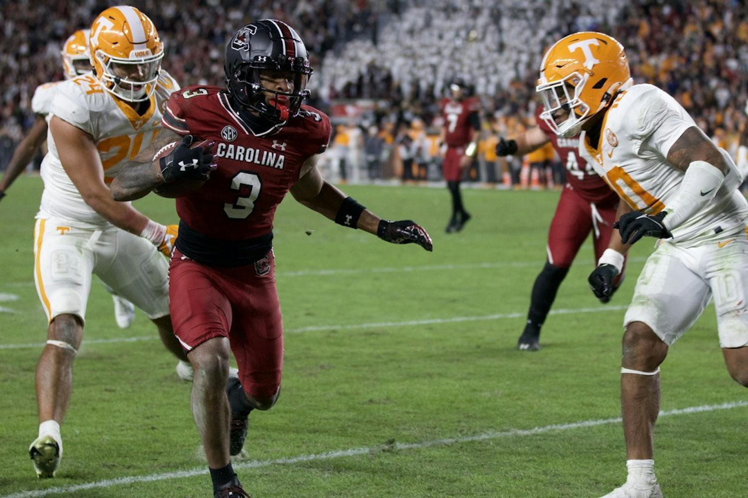 FILE—Antwane Wells Jr. runs the ball into the end zone for a South Carolina touchdown, putting the Gamecocks up 42-31. The Gamecocks beat Tennessee 63-38 on Nov. 19, 2022.