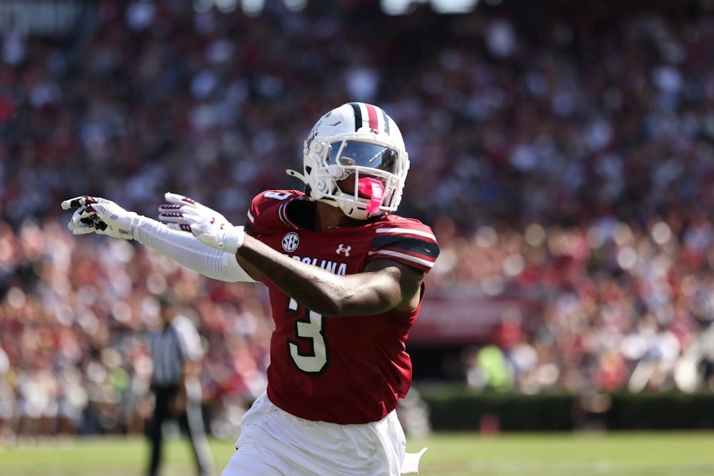 usc-fb-vs-ok-augustalewis-2341