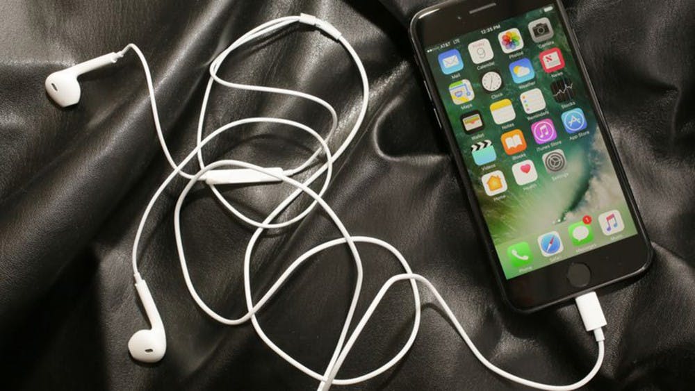 The gap between iPhone 8 and iPhone 7 isn’t as great as you think, and for the right price, this is still an excellent pick if you’re not chasing the latest bleeding-edge iPhone and want to save some money. (CNET/TNS)