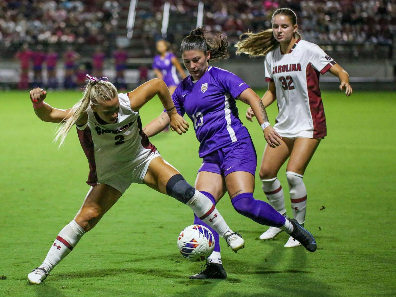 Sophomore defender Dru Drake fights for possession during South Carolina’s match against LSU at Stone Stadium on Oct. 5, 2023. The Gamecocks beat the Tigers 1-0.