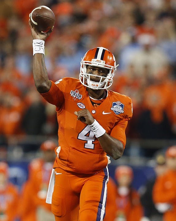 Clemson quarterback Deshaun Watson (4) passes during the first half against North Carolina in the ACC Football Championship at Bank of America Stadium in Charlotte, N.C., on Saturday, Dec. 5, 2015. (Ethan Hyman/Raleigh News &amp; Observer/TNS)