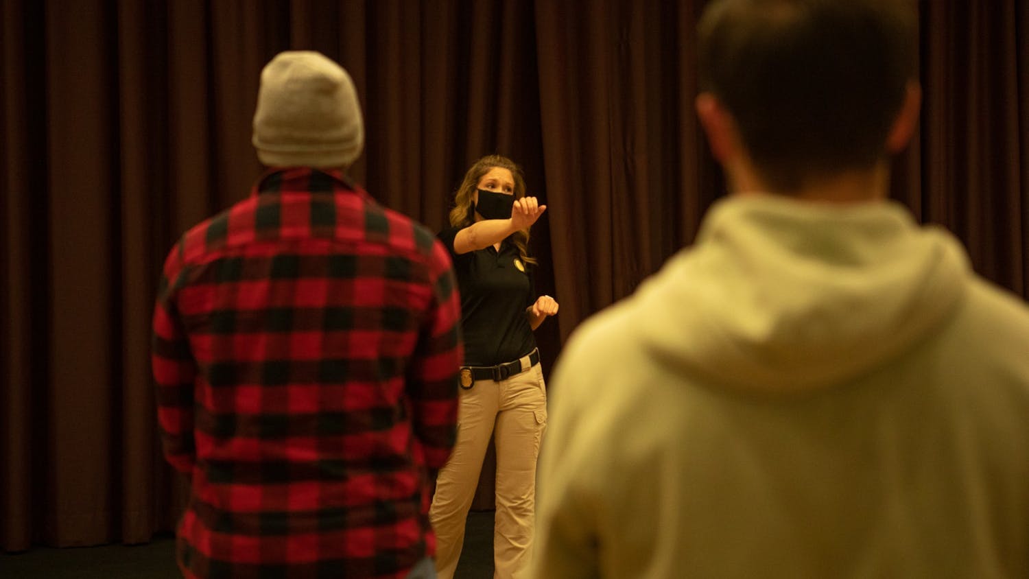 Lt. Jessica Velders demonstrates how to hit an attacker during a self-defense class on Feb. 10, 2022. Sessions like these are hosted by USCPD for student government’s annual Safety Week.