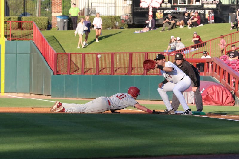 Analysis: South Carolina baseball drops midweek matchup 6-4 against College of Charleston