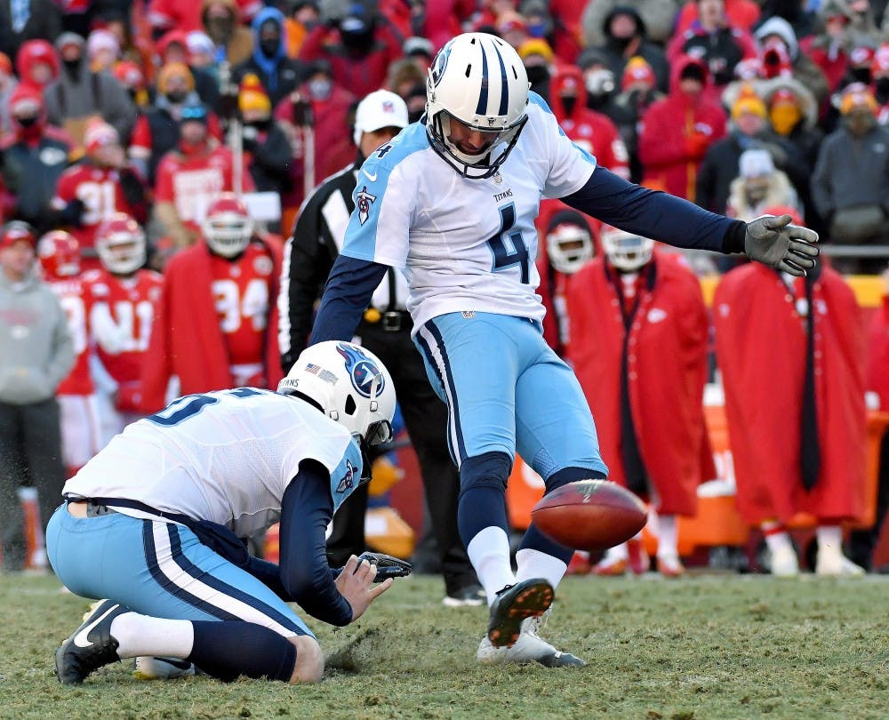 Tennessee Titans kicker Ryan Succop connects on a fire goal in the fourth quarter against the Kansas City Chiefs on Sunday, Dec. 18, 2016 at Arrowhead Stadium in Kansas City, Mo. (John Sleezer/Kansas City Star/TNS)