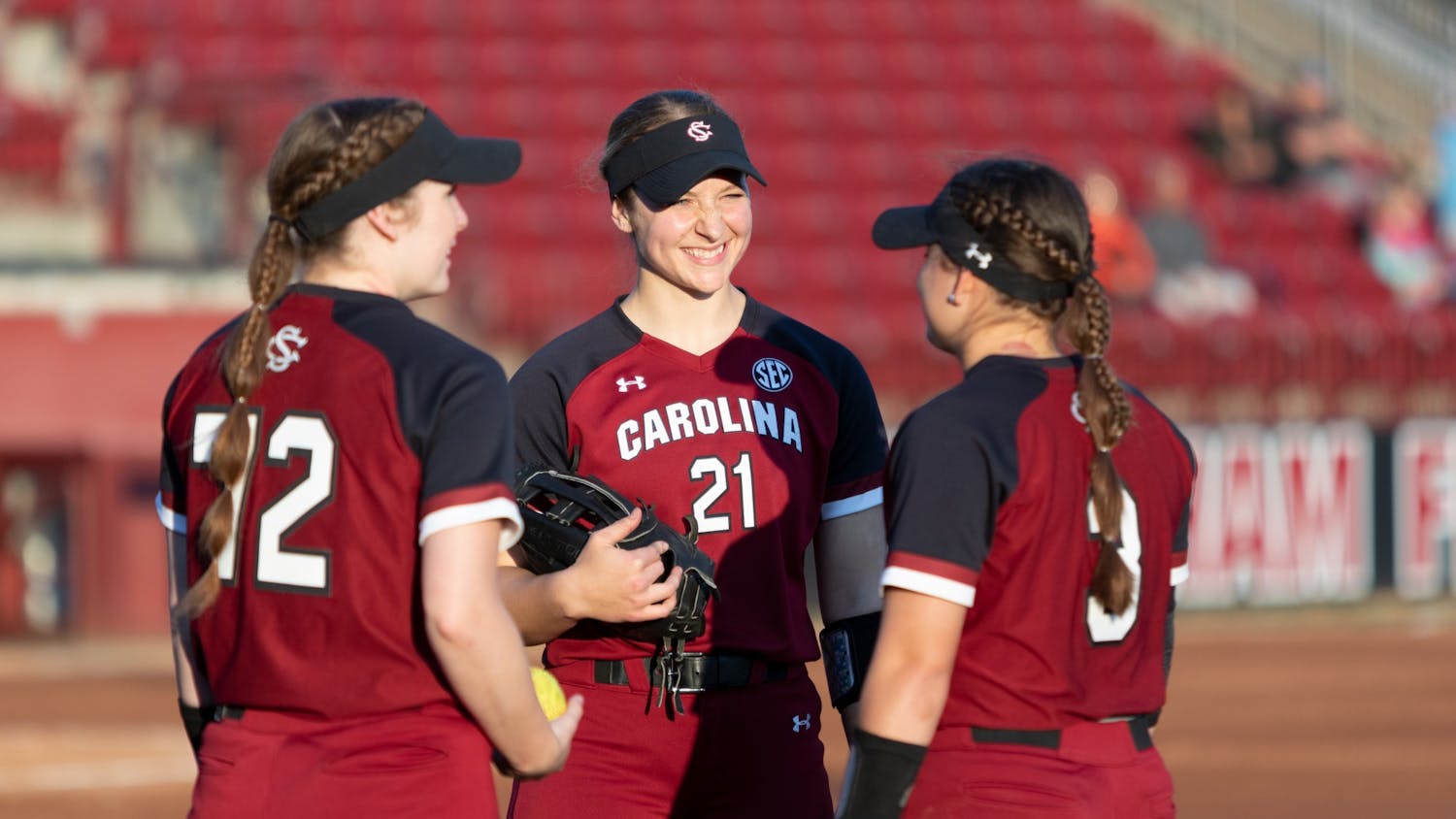 The South Carolina softball team opened up its season in with the Gamecock Invitational on Feb. 11. The three day invitational saw the Gamecocks finish the weekend with a 3-1 record, defeating Virginia, Lipscomb, and George Washington.