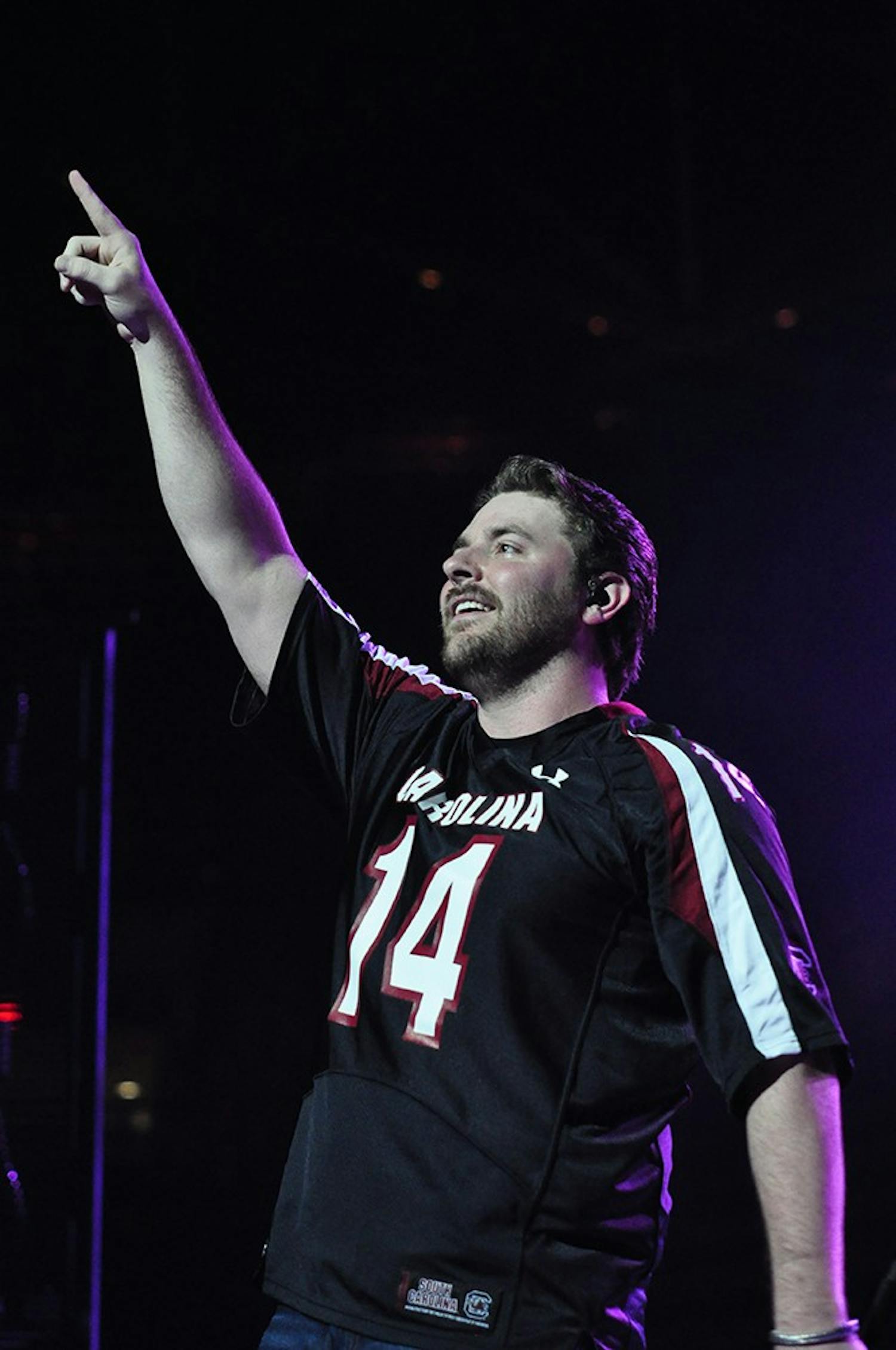 	Country star Chris Young entertained USC students Sunday night. 