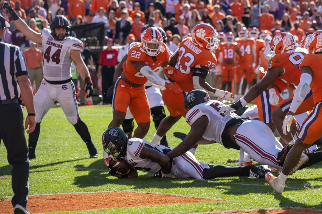 Junior tight end Jaheim Bell reaches across the end zone line to make a touchdown for the Gamecocks on Nov. 26, 2022 at Memorial Stadium. The Gamecocks scored four touchdowns against Clemson.