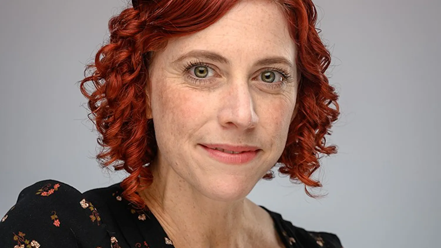 Sharon DeWitte poses for a headshot. DeWitte is a professor of anthropology at USC who researches diseases and their effects on society.