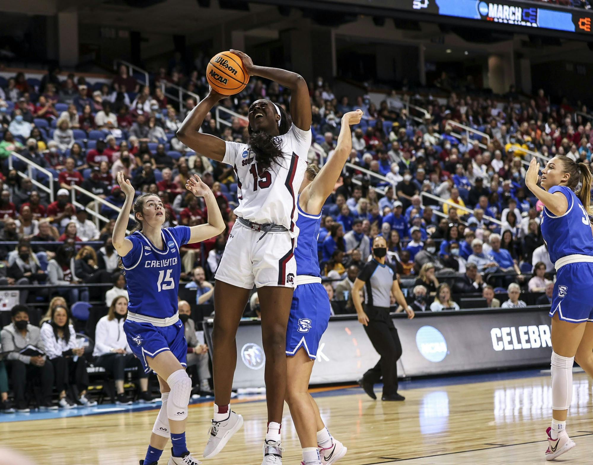 Junior forward Laeticia Amihere shooting a layup during the third quarter of South Carolina's 80-50 victory over Creighton in the Elite Eight on Sunday, March 27, 2022.