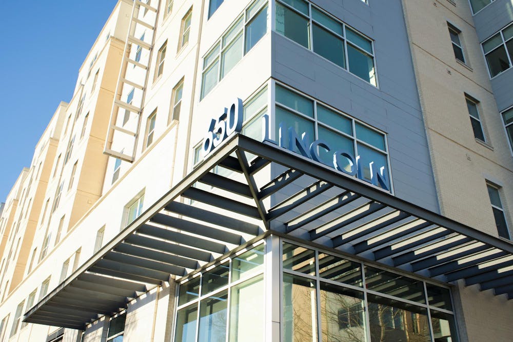 <p>FILE - The corner of the 650 Lincoln student apartment on March 10, 2024. The South Carolina Law Enforcement Division is investigating after the death of a USC student at the apartment building.</p>