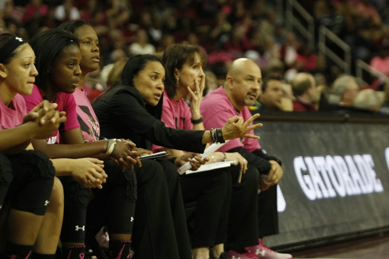 A concerned Dawn Staley gives the team a three-minute notice in the final minutes of the grueling two-hour match against the Georgia Bulldogs, for the sake of maintaining their ten-point lead. South Carolina Gamecocks vs Georgia Bulldogs. Colonial Life Arena, Columbia, SC. February 18, 2016