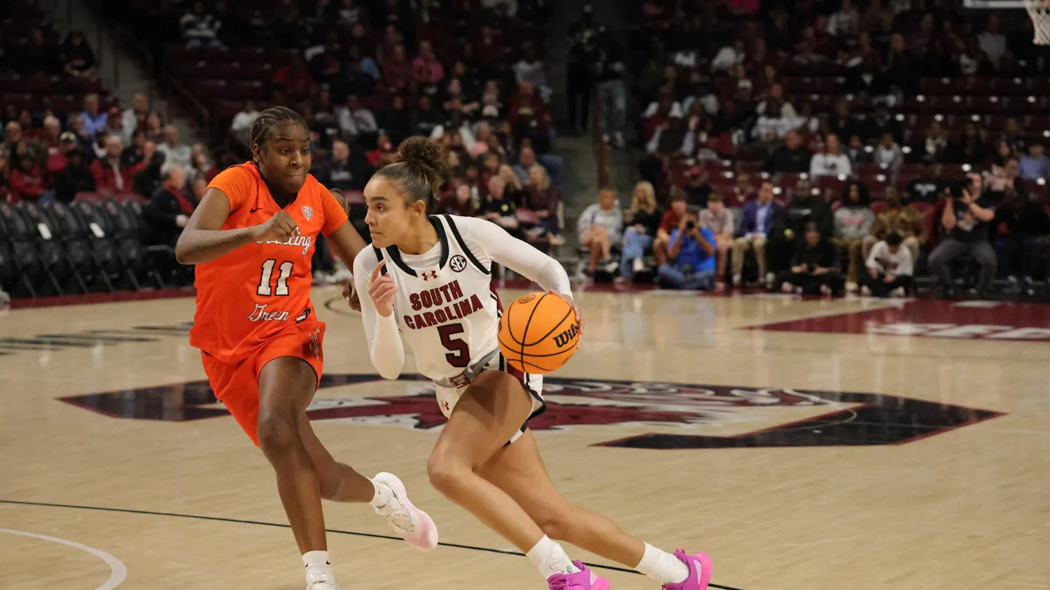 Junior guard Tessa Johnson runs toward the basket during the first half of the Gamecocks’ 114-47 win over Bowling Green on Nov. 7, 2025, at Colonial Life Arena in Columbia, South Carolina. Johnson helped extend South Carolina’s early lead in the game.