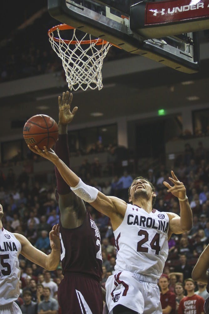 Men's Basketball beats Mississippi State 84-74