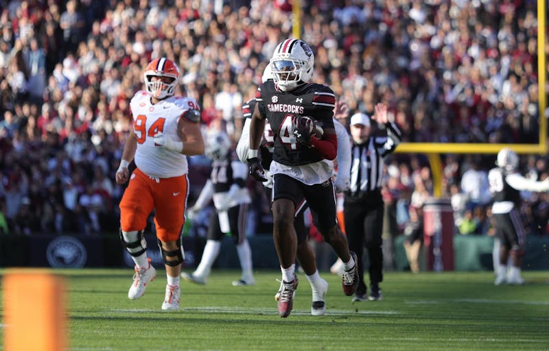 PHOTOS: South Carolina falls to in-state rival Clemson 28-14 to close out season