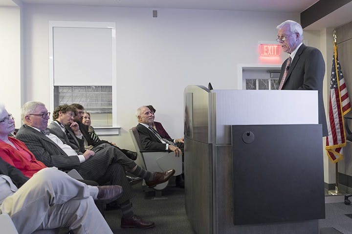 Journalist Walter "Robby" Robinson encourages journalists to continue to pursue active investigative reporting.