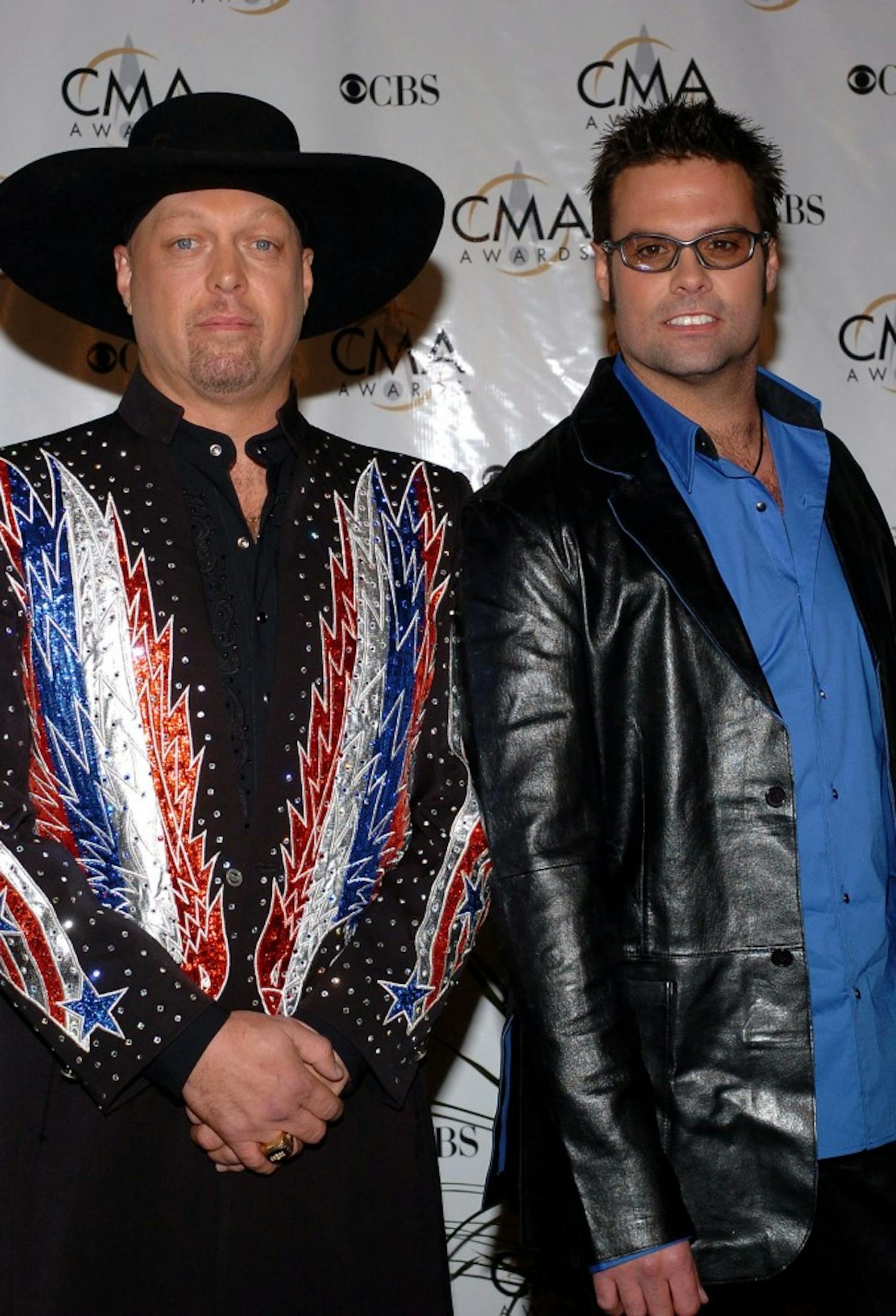 KRT ENTERTAINMENT STAND ALONE PHOTO SLUGGED: COUNTRYMUSICAWARDS KRT PHOTOGRAPH BY NICOLAS KHAYAT/ABACA PRESS (November 10) Eddy Montgomery and Troy Gentry of Montgomery Gentry arrive at the 38th annual Country Music Awards, held at the Grand Ole Opry in Nashville, Tennessee, on Tuesday, November 9, 2004. (lde) 2004