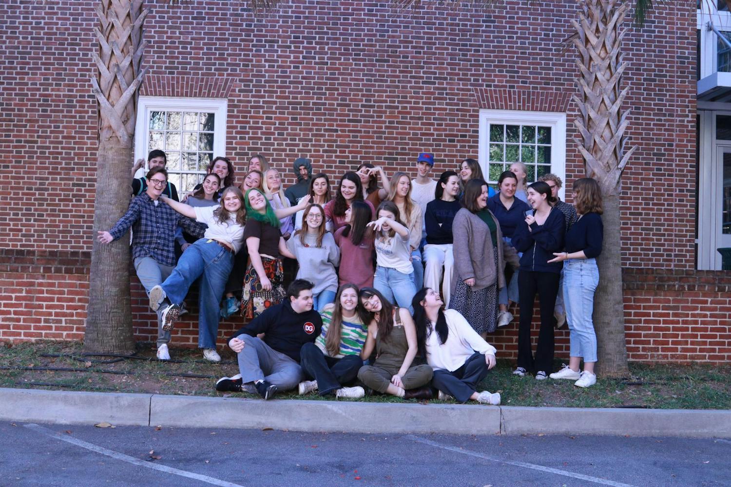The Fall 2023 senior staff members of The Daily ɫɫƵ pose for a picture outside of the University of South Carolina School of Journalism and Mass Communications on Nov. 5, 2023. 