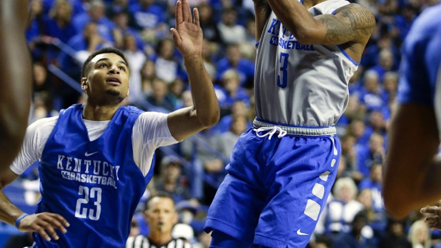 Kentucky's Tyler Ulis (3) puts in a short jumper during the team's Blue-White game on Tuesday, Oct. 27, 2015, at Rupp Arena in Lexington, Ky. (Mark Cornelison/Lexington Herald-Leader/TNS)