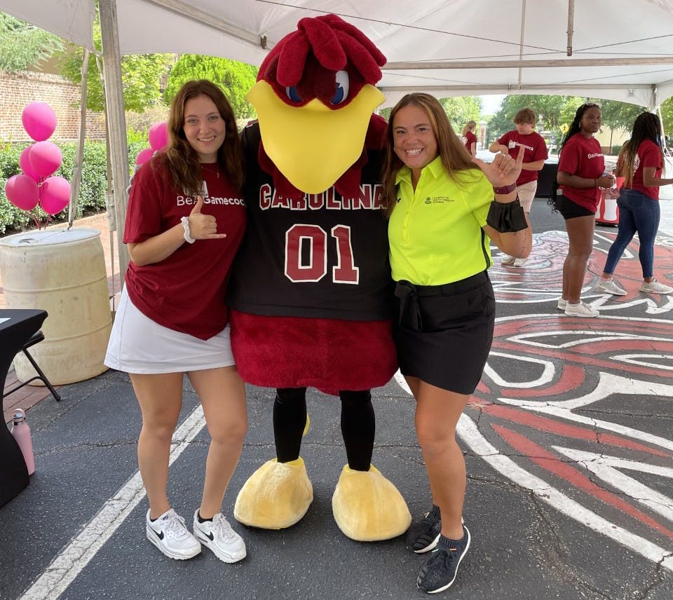 Julia Barnes (left) third year psychology major Deleigha Hodges (right) Graduate Assistant 