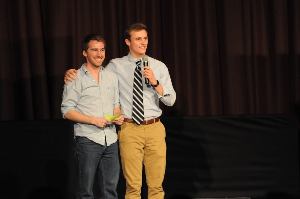 	USC Idol, USC&#8217;s annual singing competition, brought eight contestants: Garrett Schiponi, Cami Reed, Benjamin Peele, Helena Green, Nick Peter, Meredith Love, Nick Evanglestia, and Natalie Smith. 