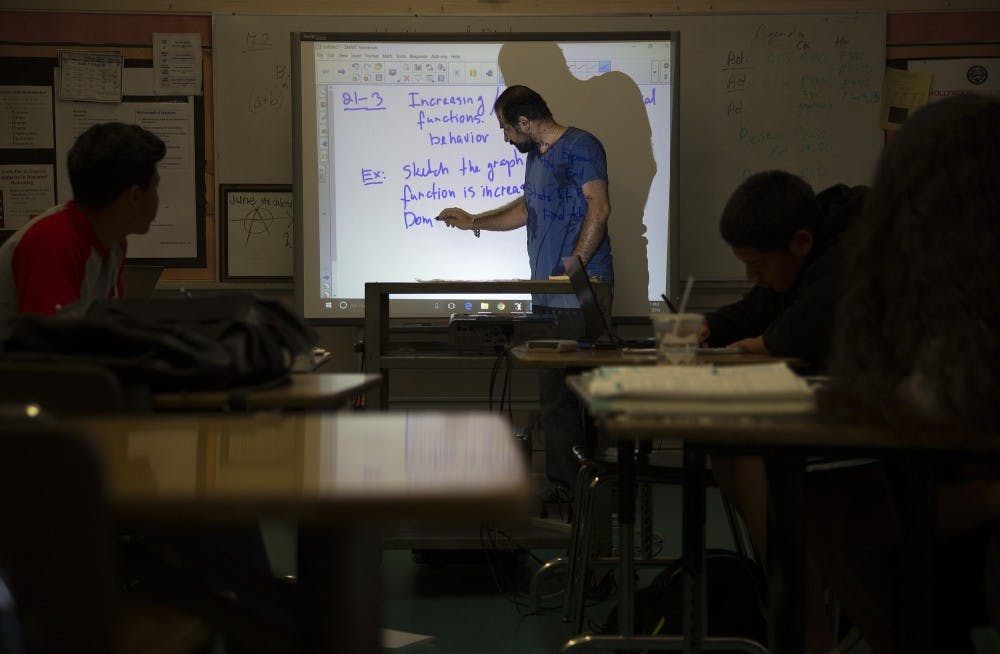 Hakob Antonyan teaches Algebra 2 during a summer school class at Hollywood High School on July 13, 2016 in Los Angeles, Calif. (Gina Ferazzi/Los Angeles Times/TNS)