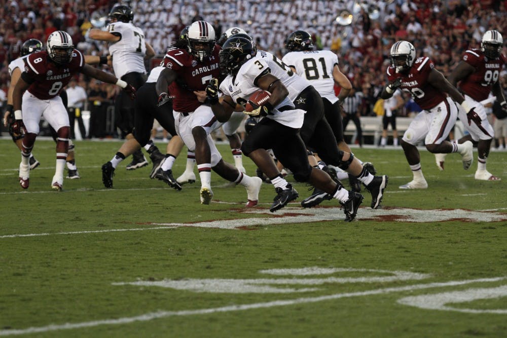 	Junior Jadeveon Clowney said he needs to see more out of his defensive line.