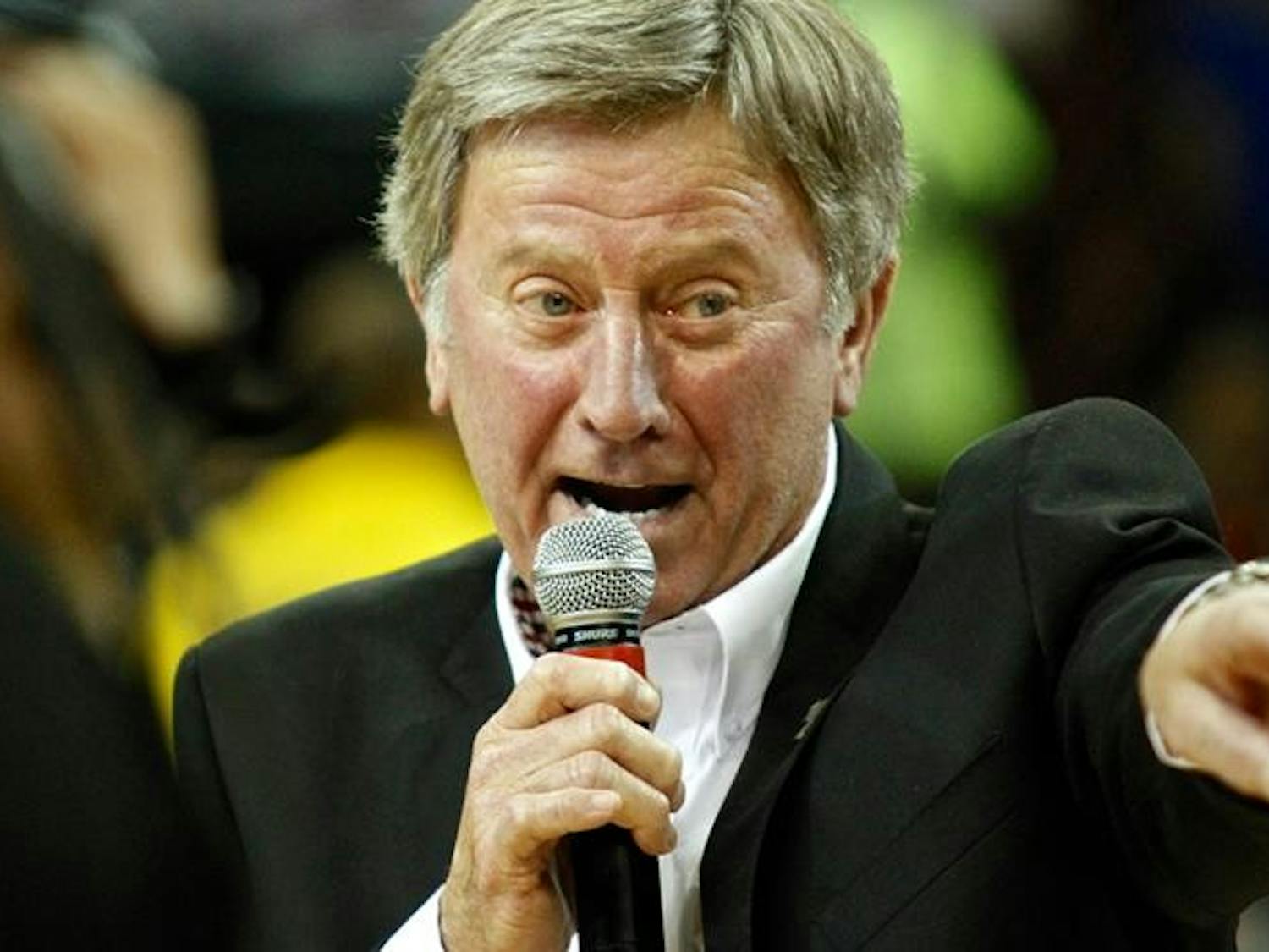 South Carolina head coach Stever Spurrier and his staff signed 32 players in their 2015 recruiting class class, seven of whom are defensive linemen.