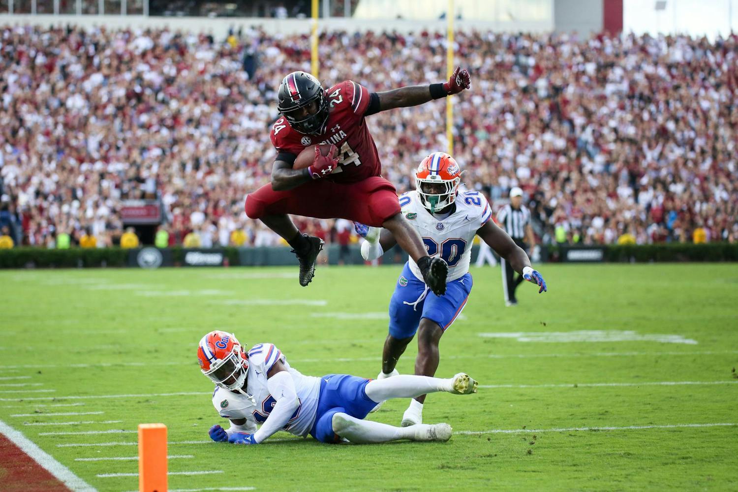 The South Carolina Gamecocks lost to the Florida Gators 41-39 in their fourth Southeastern Conference matchup of the 鶹С򽴫ý at Williams-Brice Stadium on Oct. 14, 2023. This loss puts the Gamecocks at 2-4 for the 鶹С򽴫ý.