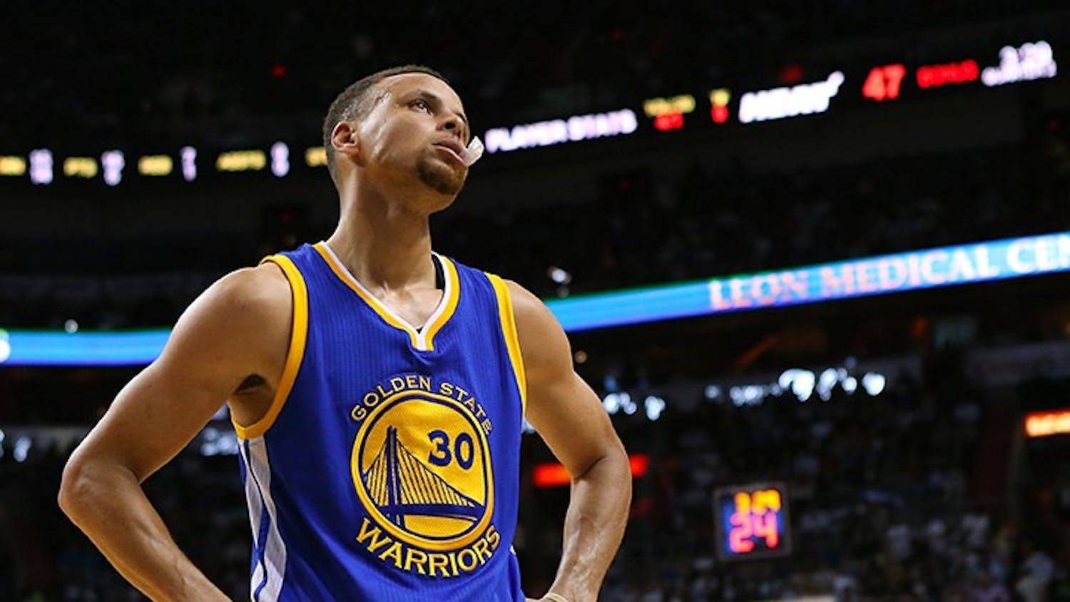 The Golden State Warriors&apos; Stephen Curry reacts after a play against the Miami Heat during the second quarter at the AmericanAirlines Arena in Miami on Wednesday, Feb. 24, 2016. The Warriors won, 118-112. (David Santiago/Miami Herald/TNS)