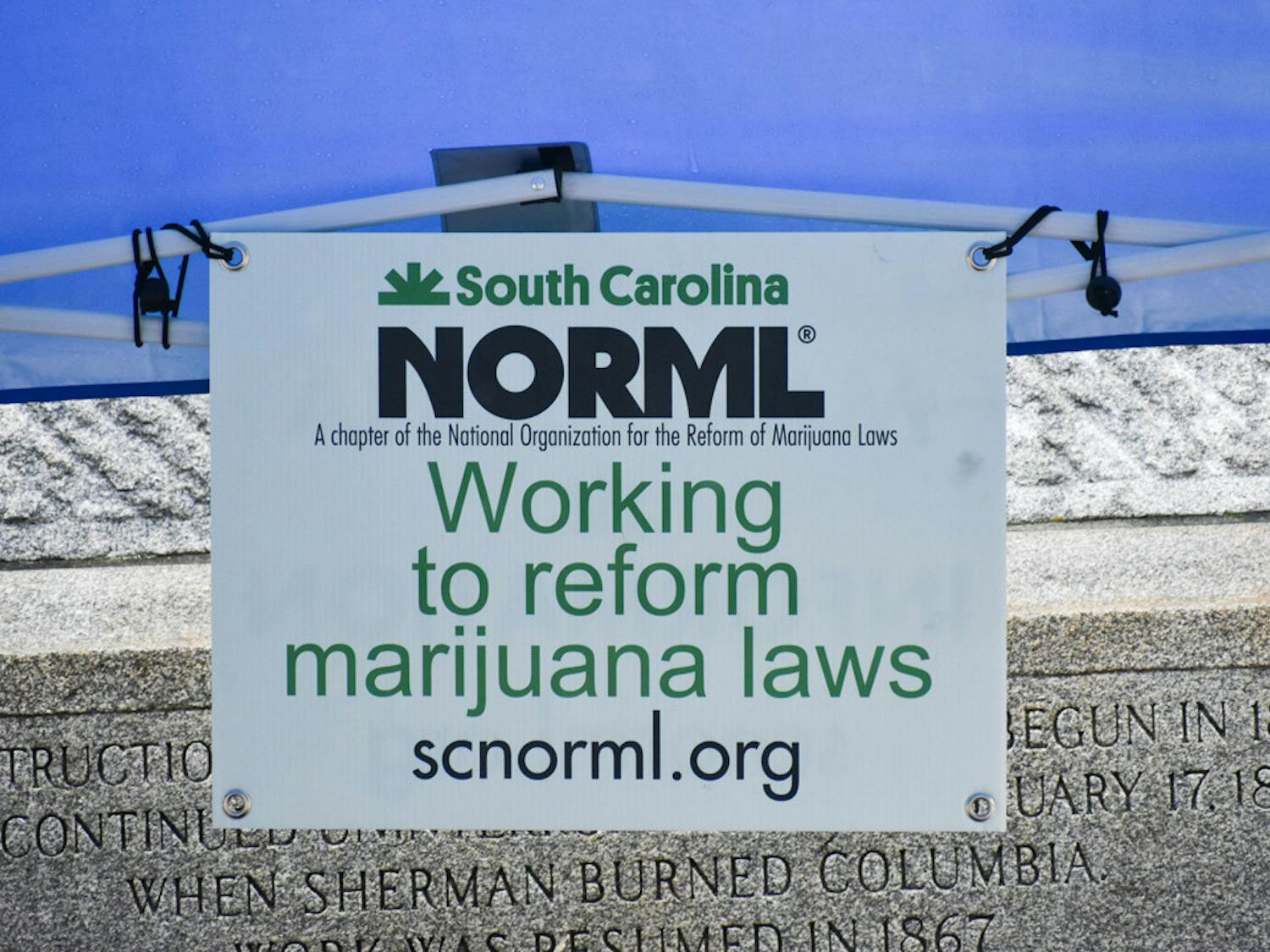 South Carolina NORML works to reform the laws against the use of marijuana in the state. Having access to safe marijuana is another goal of the organization.