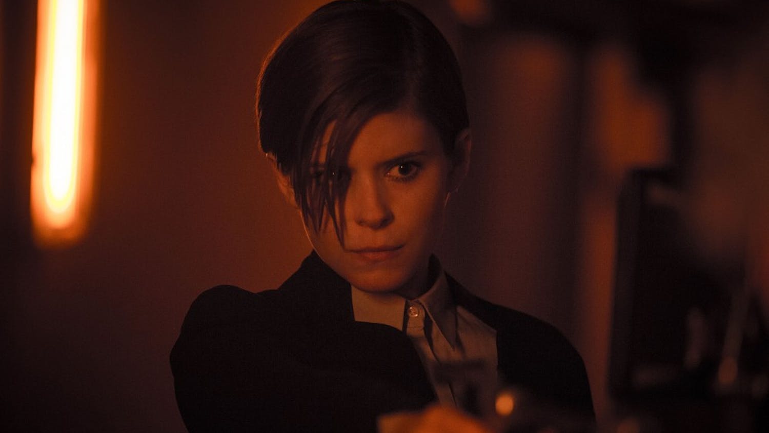 Kate Mara as Lee Weathers in the movie "Morgan" portrays a corporate troubleshooter whose investigation of a seemingly innocent human named Morgan, suddenly takes a dangerous turn. (Aidan Monaghan/20th Century Fox/TNS)