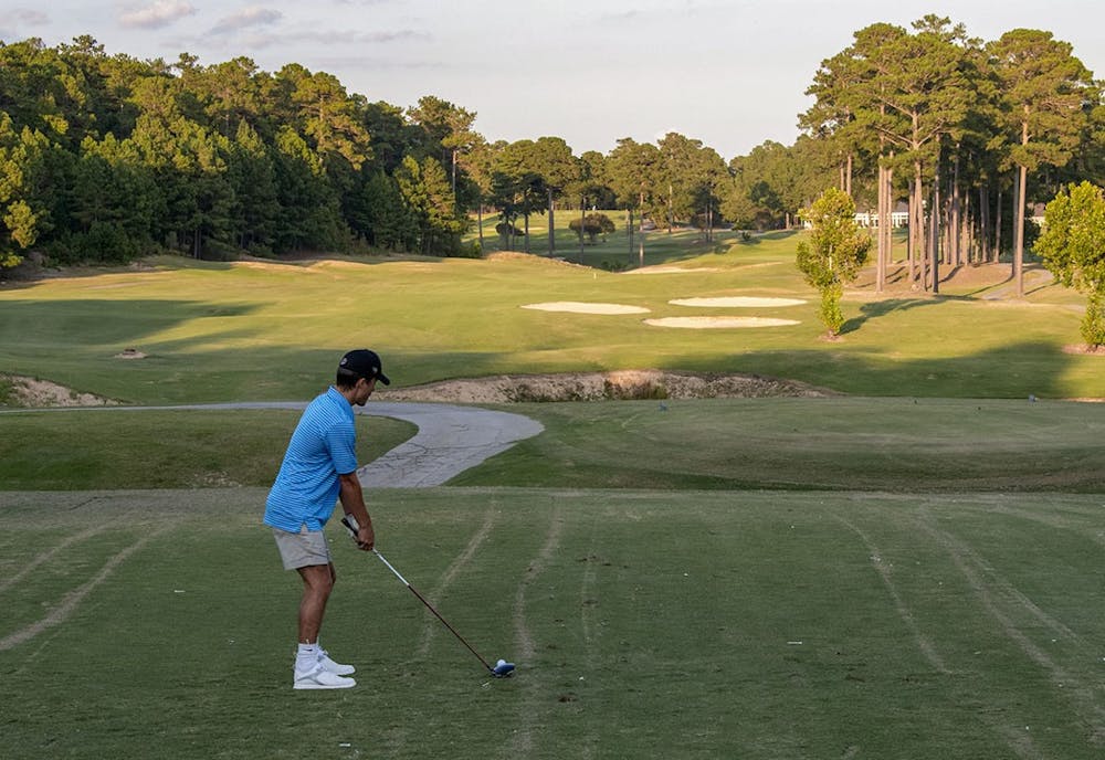 <p>A player getting ready to hit a tee shot onto the course. Oak Hills Country Club Golf Course&nbsp;is north of downtown Columbia and an 18 to 20 minute drive from USC’s campus.</p>