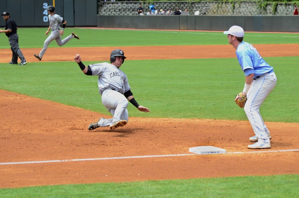 LB Dantzler slides into third base.