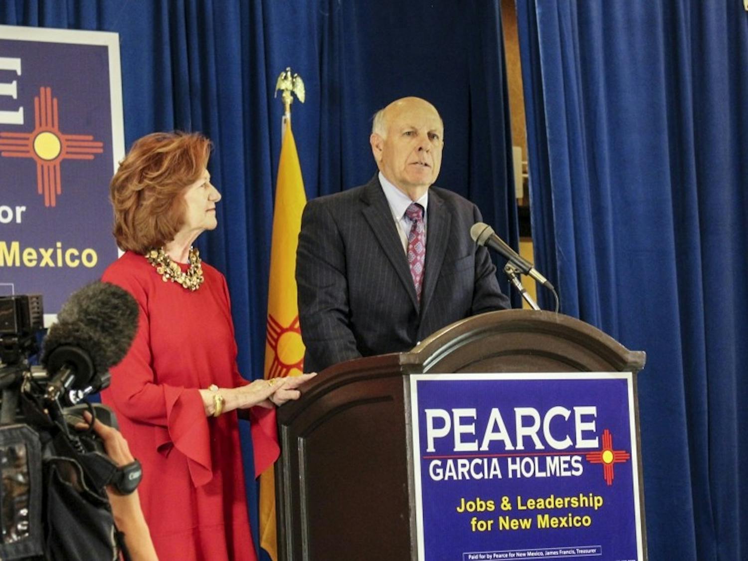 Steve Pearce addresses crowd following his loss to Rep. Michelle Lujan Girsham in the 2018 New Mexico Gubernatorial Election.&nbsp;