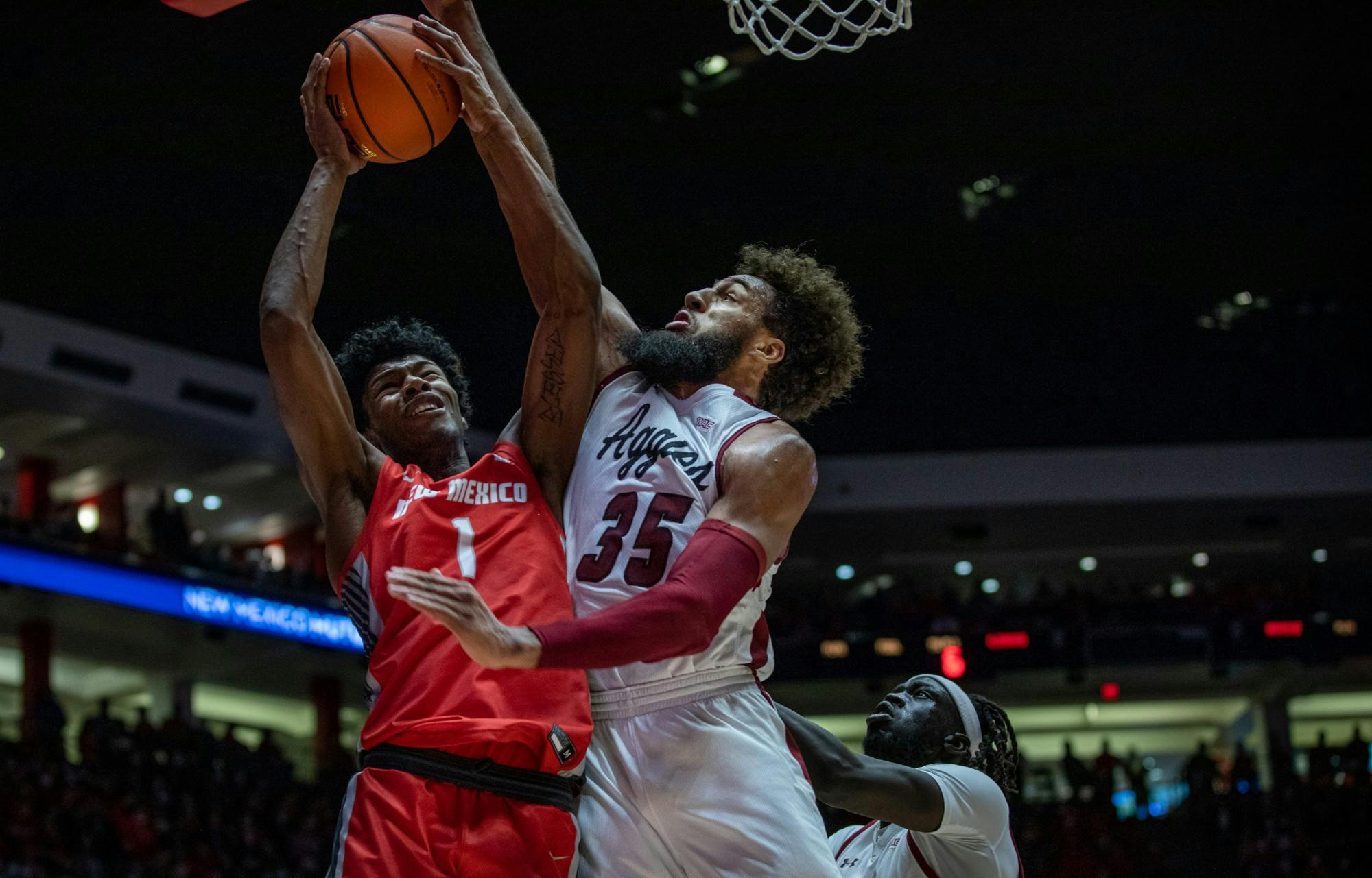 Mens bball v NMSU.jpg