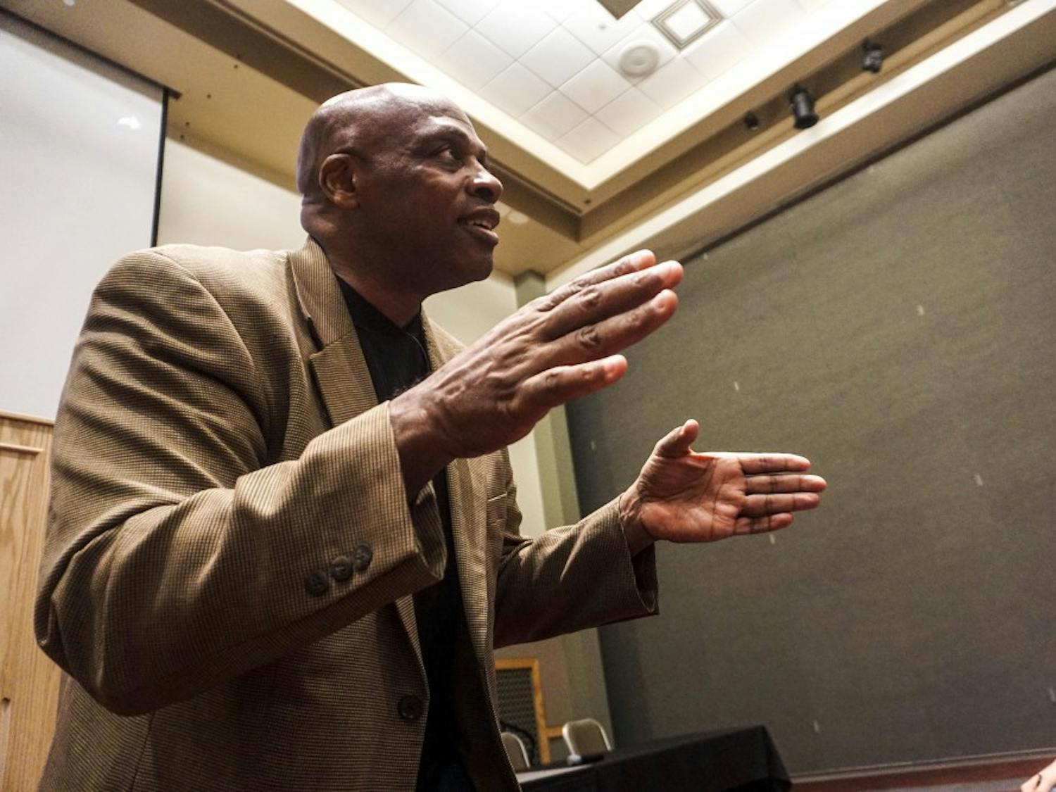 Coach Ken Carter speaks to students at the UNM SUB ballrooms on Tuesday, Oct. 10, 2017, giving advice on achieving life goals.

