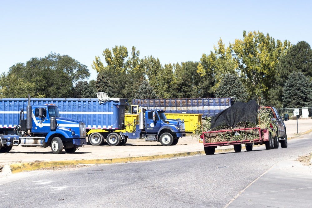 A truck hauling trash enters the Eagle Rock Convenience Center solid waste drop-off in the north side of Albuquerque on Tuesday. UNM will host Pulitzer prize-winning author of “Garbology: Our Dirty Love Affair with Trash” Edward Humes today at 1 p.m. in the SUB Ballrooms A, B and C as part of a lecture series titled “Talkin’ Trash.” 