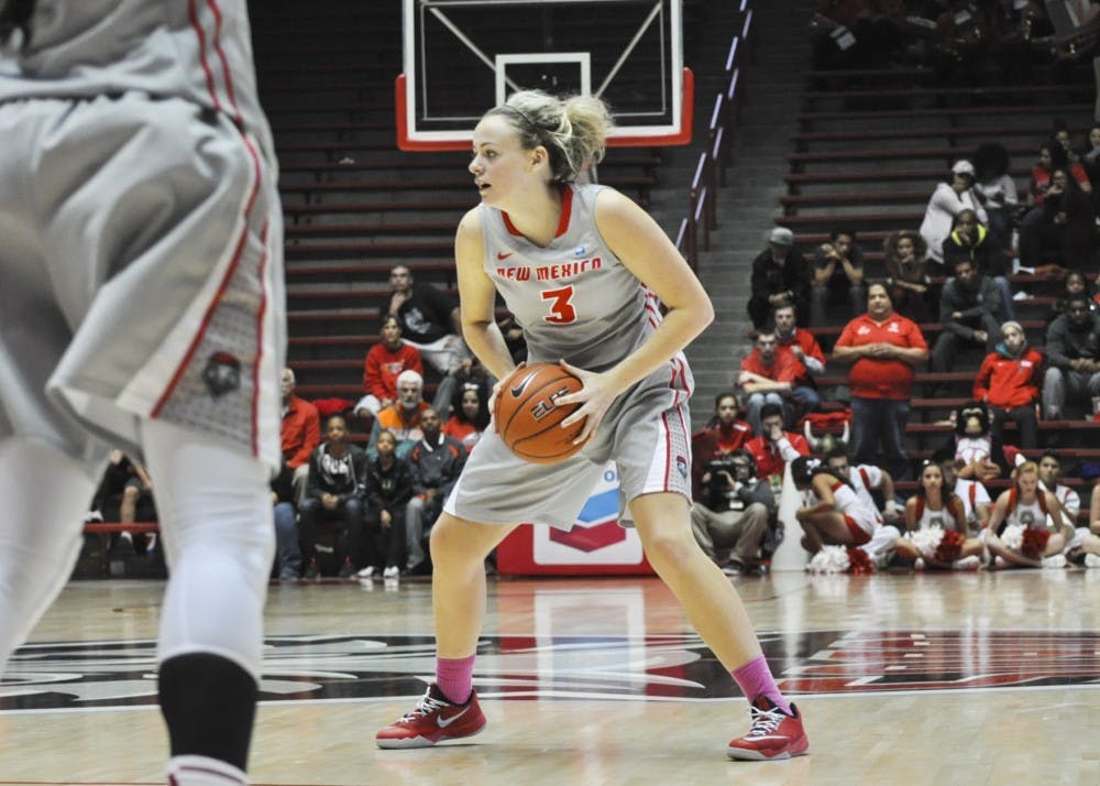 New Mexico sophomore forward Josie Greenwood, 3, takes possession of the ball during Sunday’s game against UC Riverside. The Lobos will play against Texas tonight in Austin, Texas at 6 p.m.