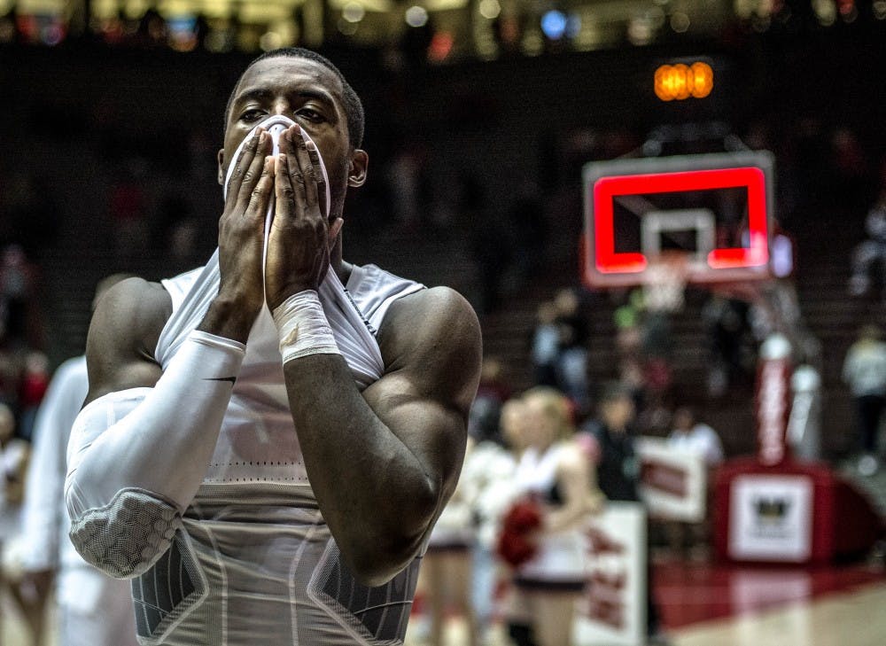 Sam Logwood walks off court dejected after the Lobos were defeated by the Golden Eagles at Dream Style Arena, November 21,2017 UNM lost to Tennessee Tech University 104-96