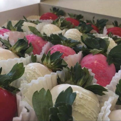 Photo courtesy of Dipped By Dee Facebook page