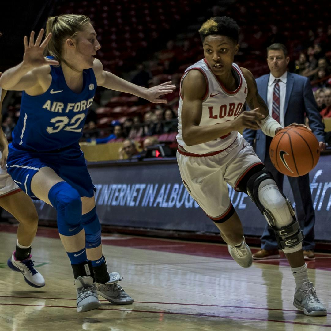 Women's basketball.jpg
