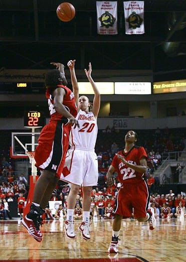 Sara Halasz, seen in a March 25 file photo, had a career-high 17 points against Oregon State on Friday. The Lobos will face Kansas on Monday in the quarterfinals of the National Invitational Tournament. Halasz bested her career-high by halftime with 14. 
