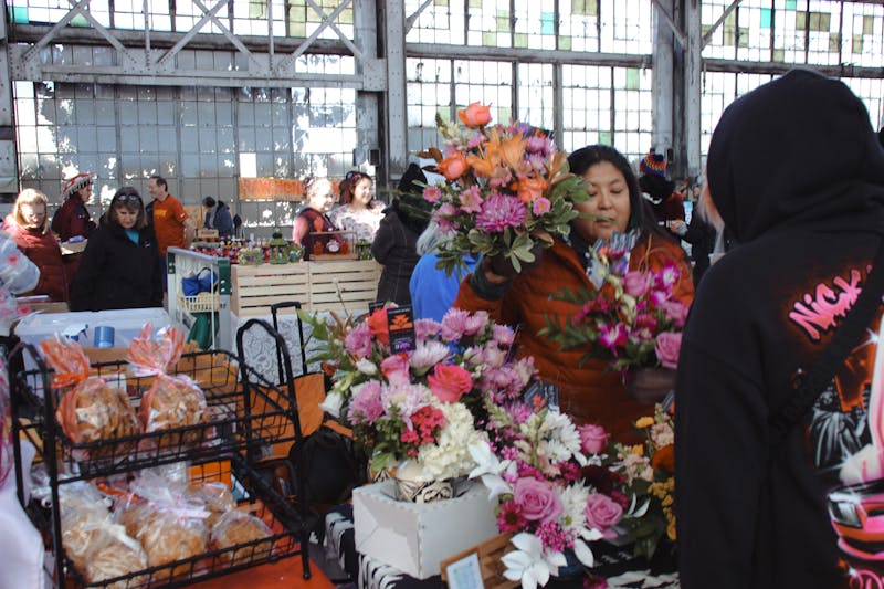 PHOTO STORY: Rail Yards Valentine Market