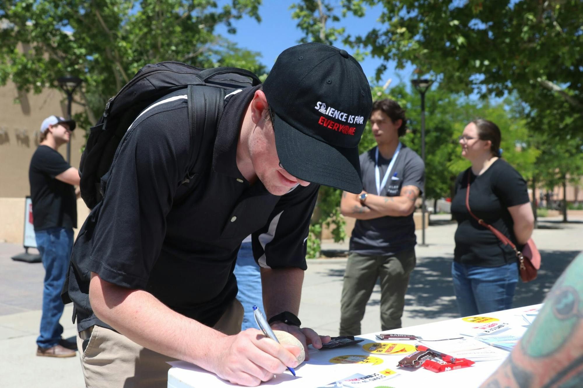 Source post-docs.jpg